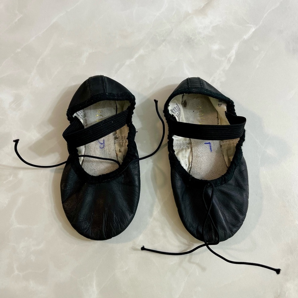 Bloch Children’s 13D Dansoft Black Leather Full Sole Ballet Slipper Dance Shoe